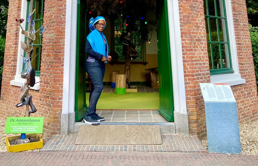 olmmirella anansiboomjpgcrop 10413717mediaclass medium headere8a97c69374d459d3d41cbe9e961c12714cf0095380d84e10251bfdd7418df5be06eb43a