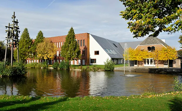 osp49pok3jsbot7ffglpmwnyj 1 678