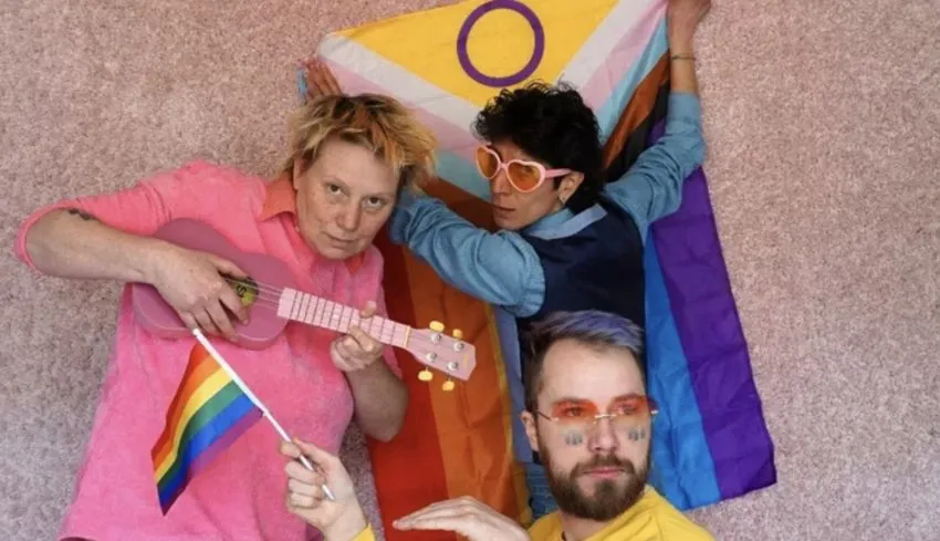 queerbar 15