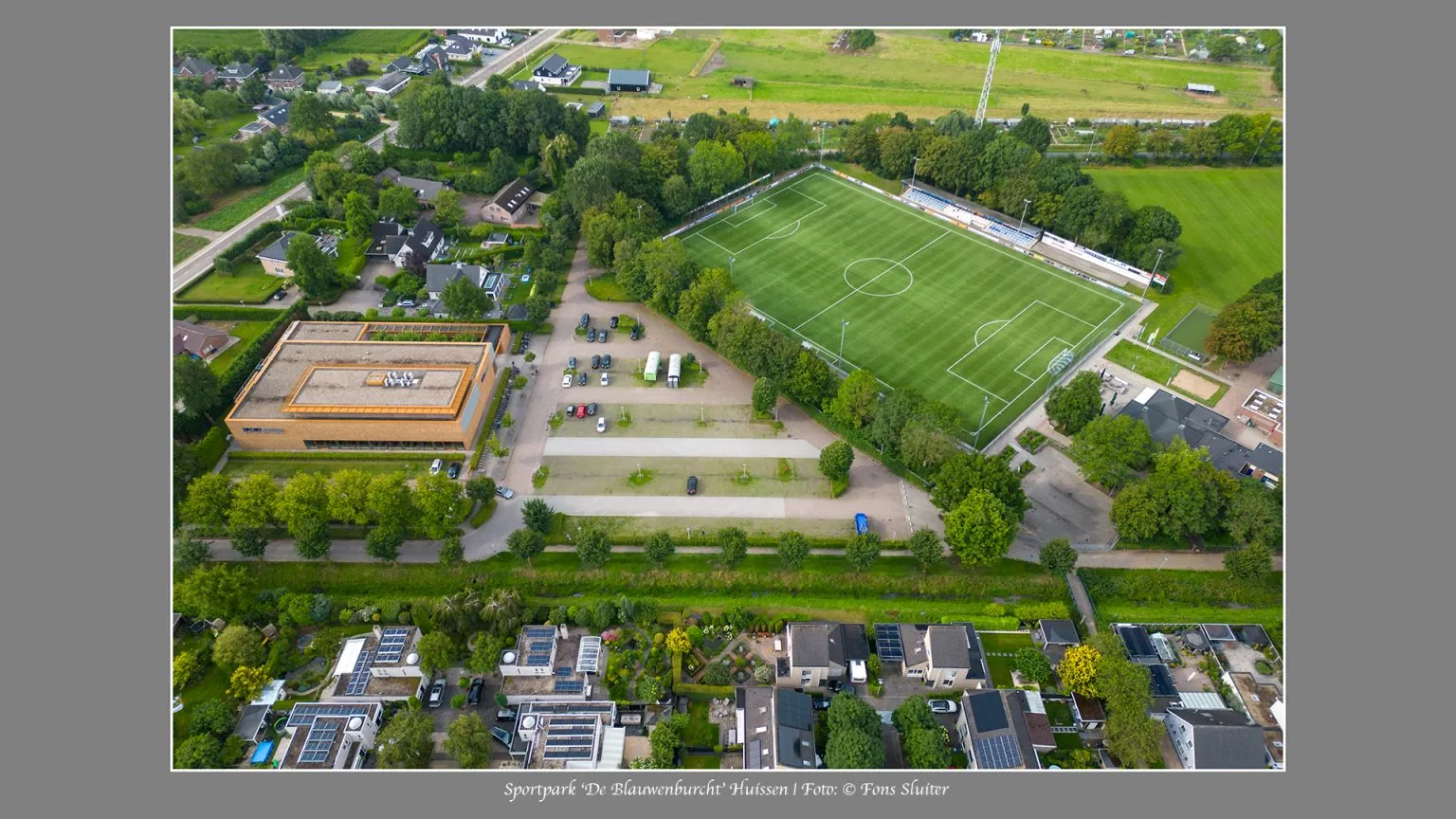 sportparkblauweburchthuissenfons sluiter luchtfoto velden rkhvvtv en sport sereen bewerkt 1536x864 1