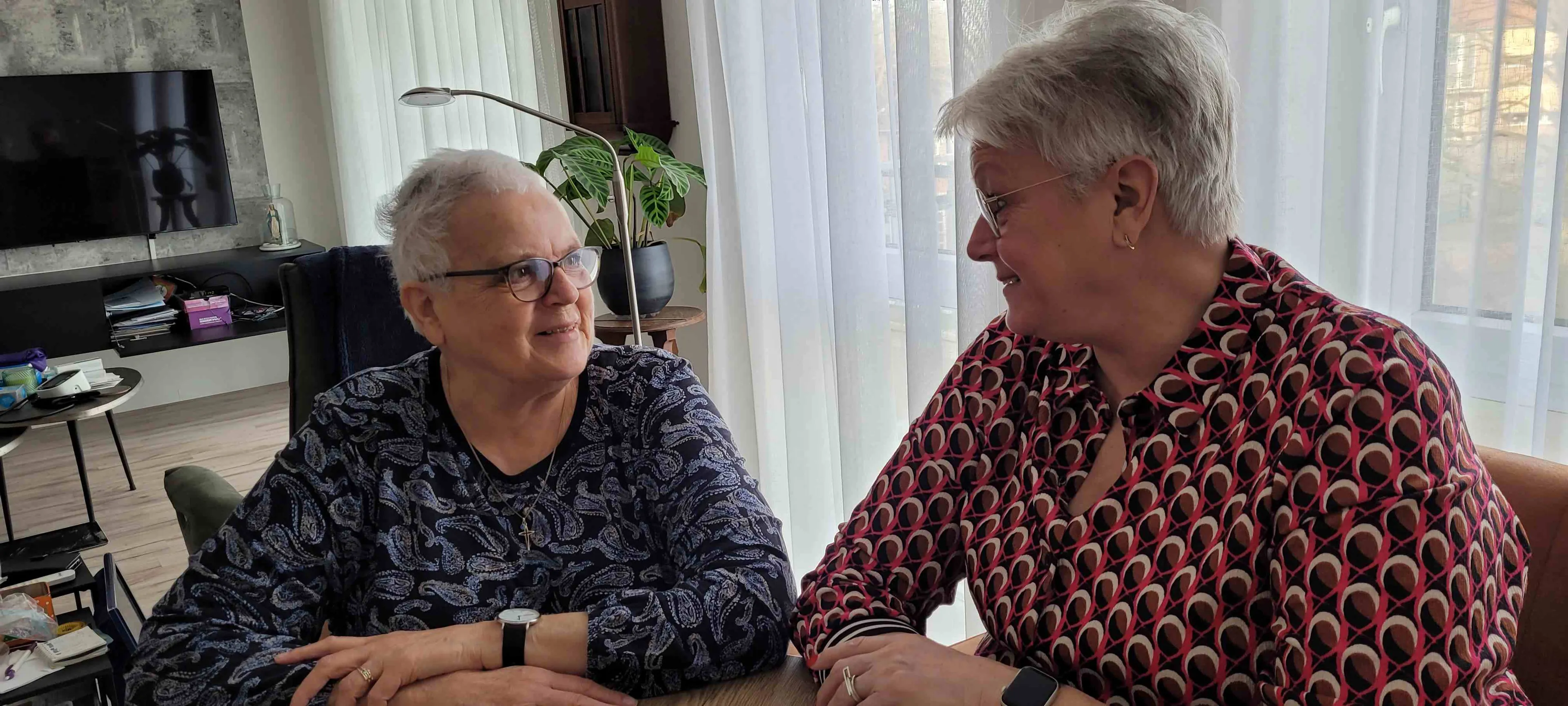 zussenerna en emmaswl