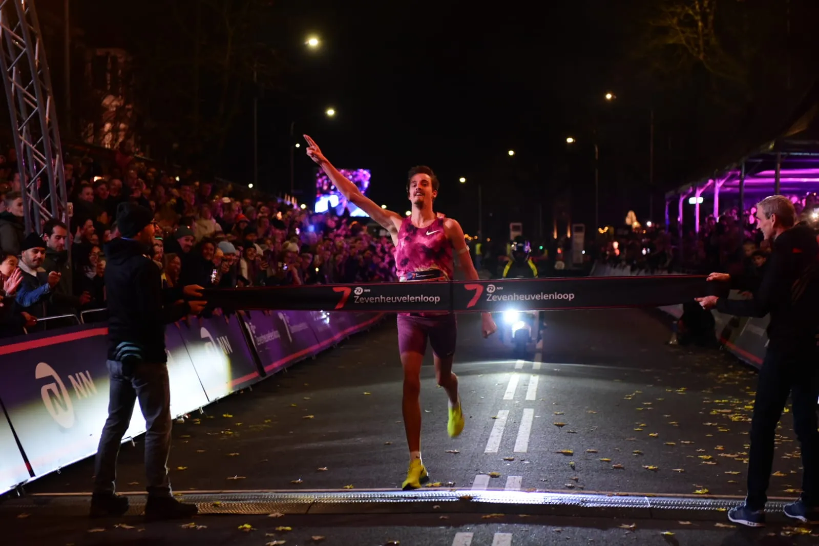 zevenheuvelenloop2024stefan nijlsen24921ddfdd5284507404426da996711afad49bdf3635ebd46455ff8e518d48dc