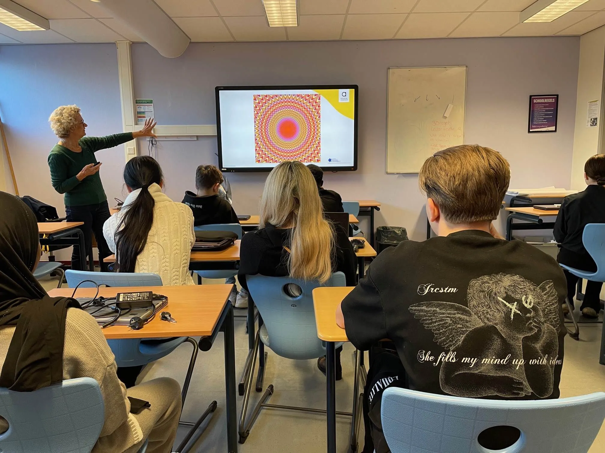 wilmy vietor geeft les over dementie