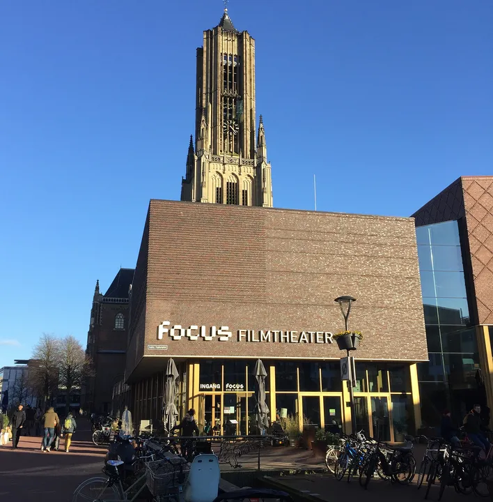 ArnhemFocusFilmtheater2023.jpg (JPEG-afbeelding 2448 × 3264 pixels) - Geschaald (19%)