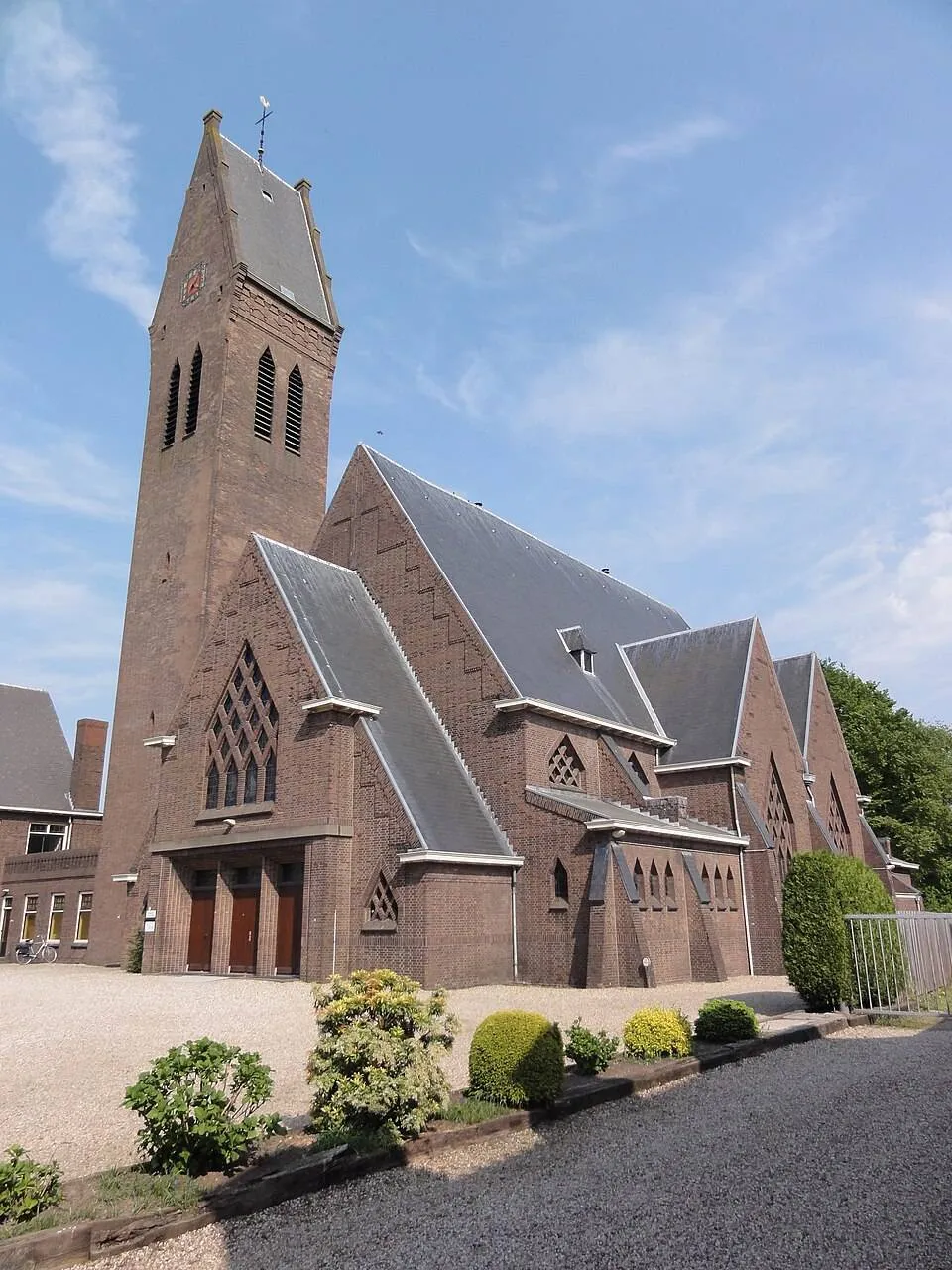 St.Leonardus.Oosterhout_Rijksmonument.Wikipedia_523906_kerk