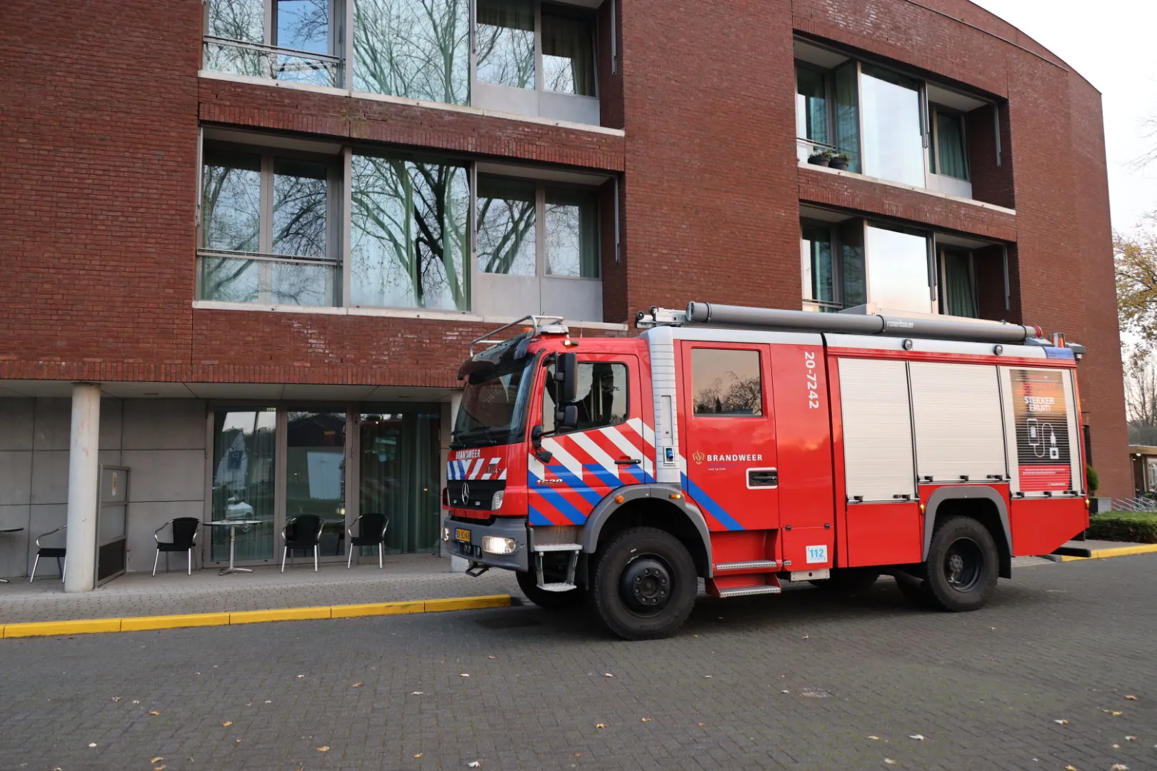 20201125082329 fpmb8475