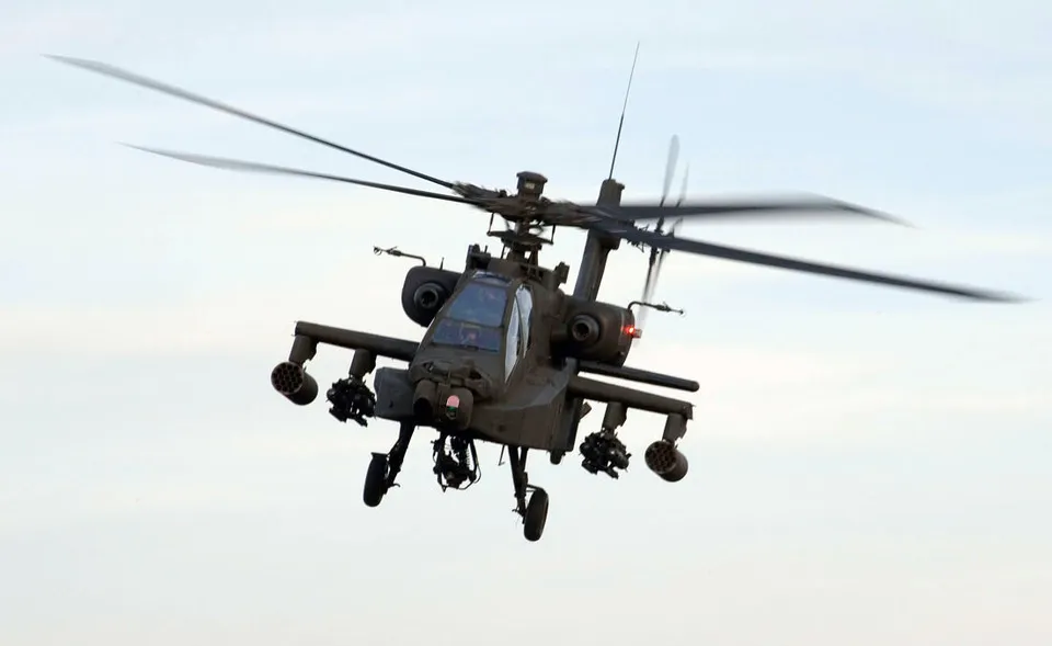 apache in de lucht 1