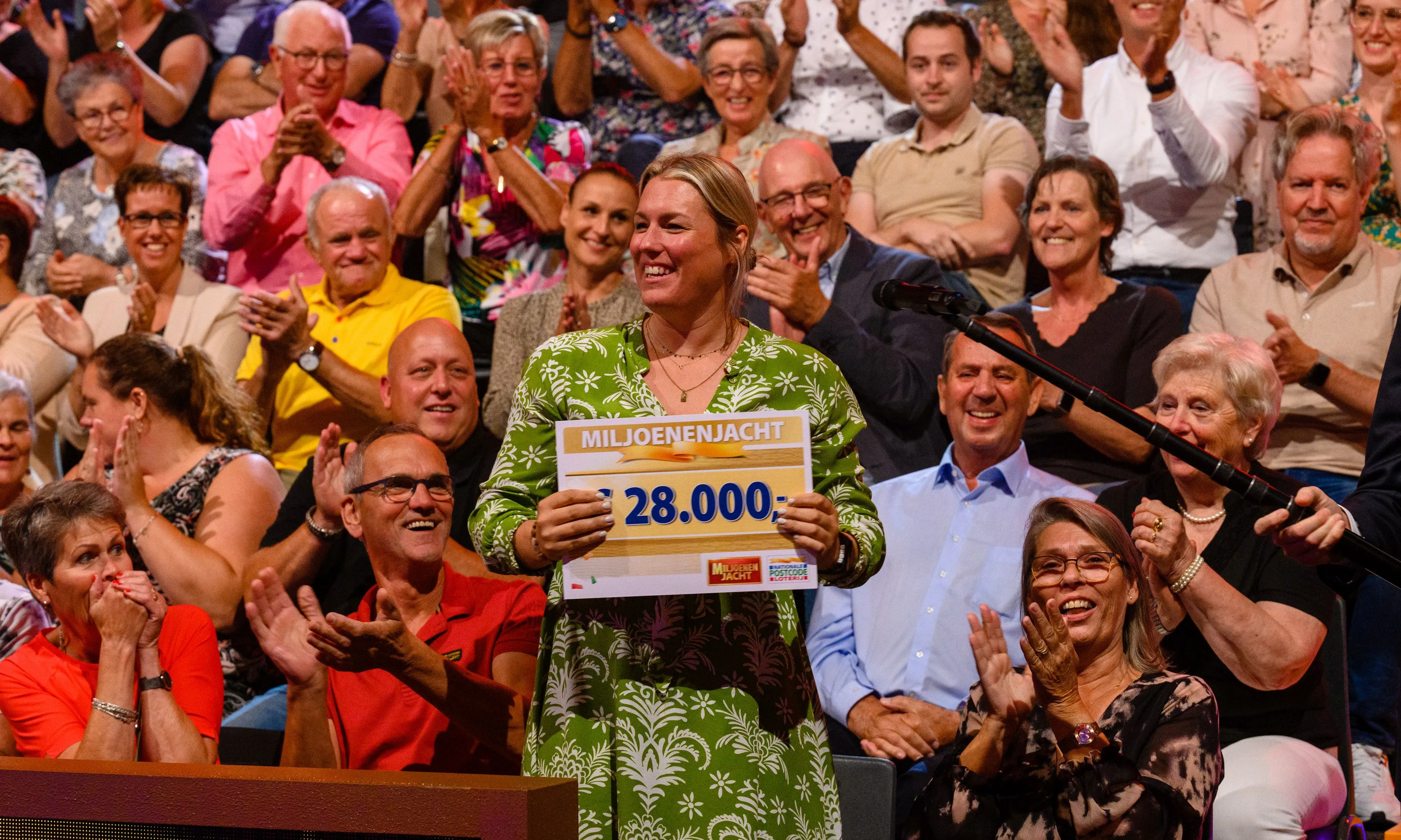manon uit loon op zand wint 28000 euro in miljoenenjacht