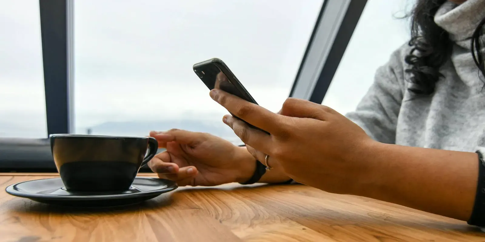 poli telefonietijden header