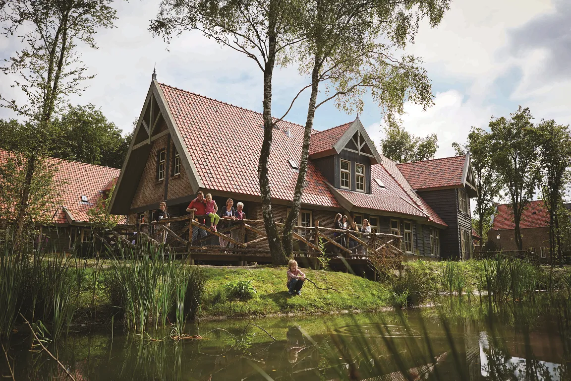 vakantiepark efteling bosrijk boshoeve aan het water