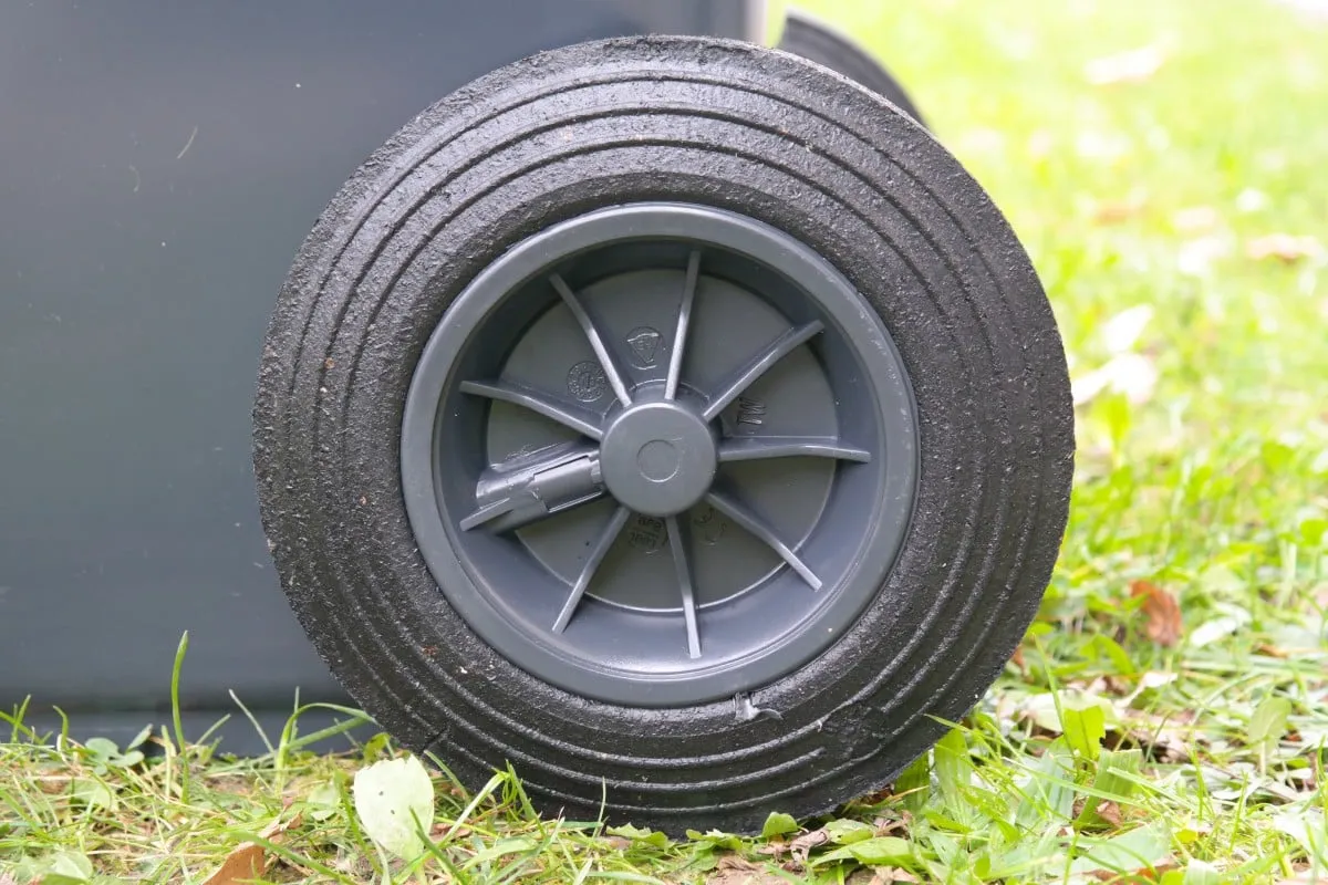 wheel mature garbage can rubber lining dustbin waste bins ton of plastic black 998512