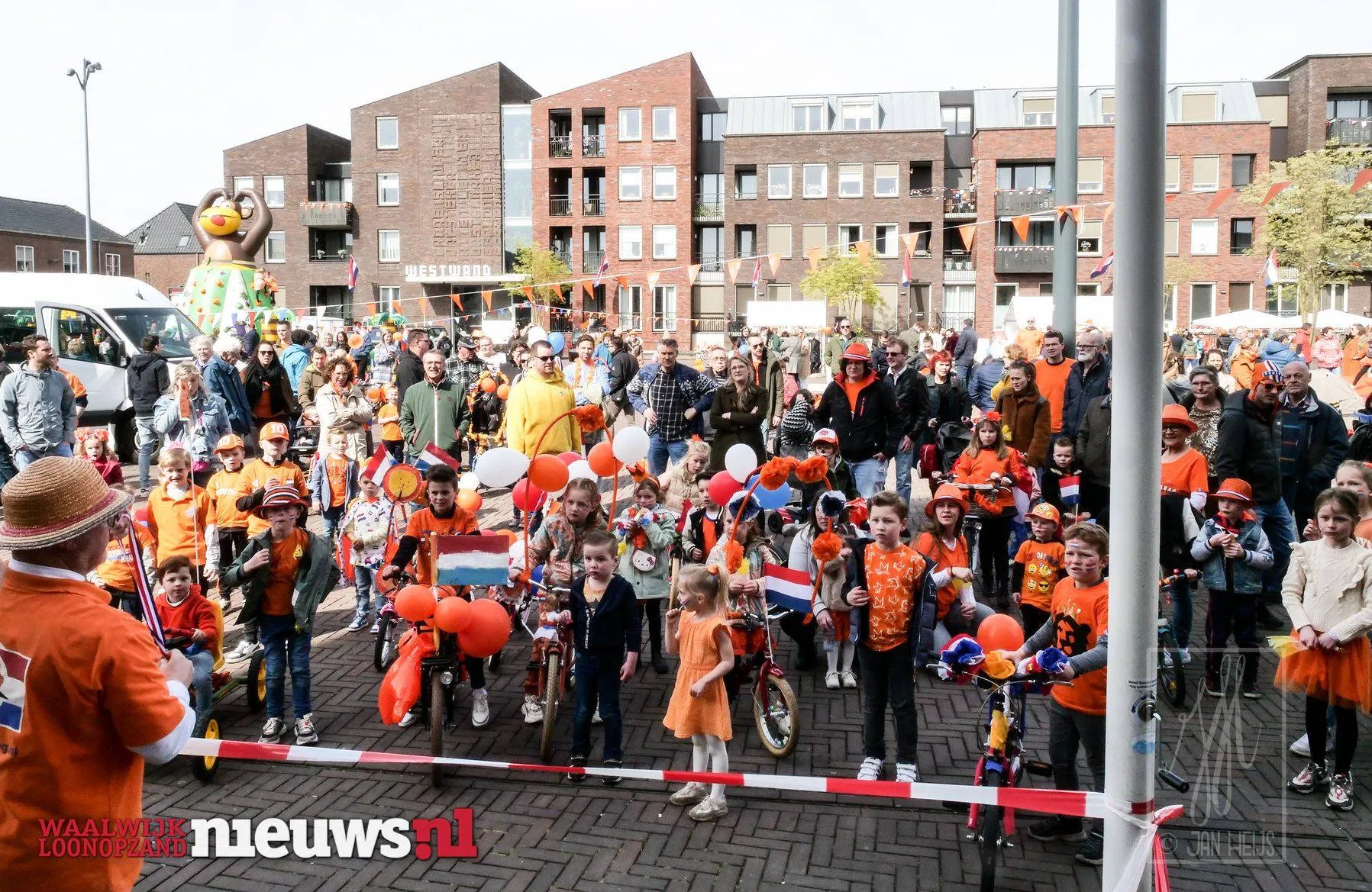 52850434587 8a70b069a5 o