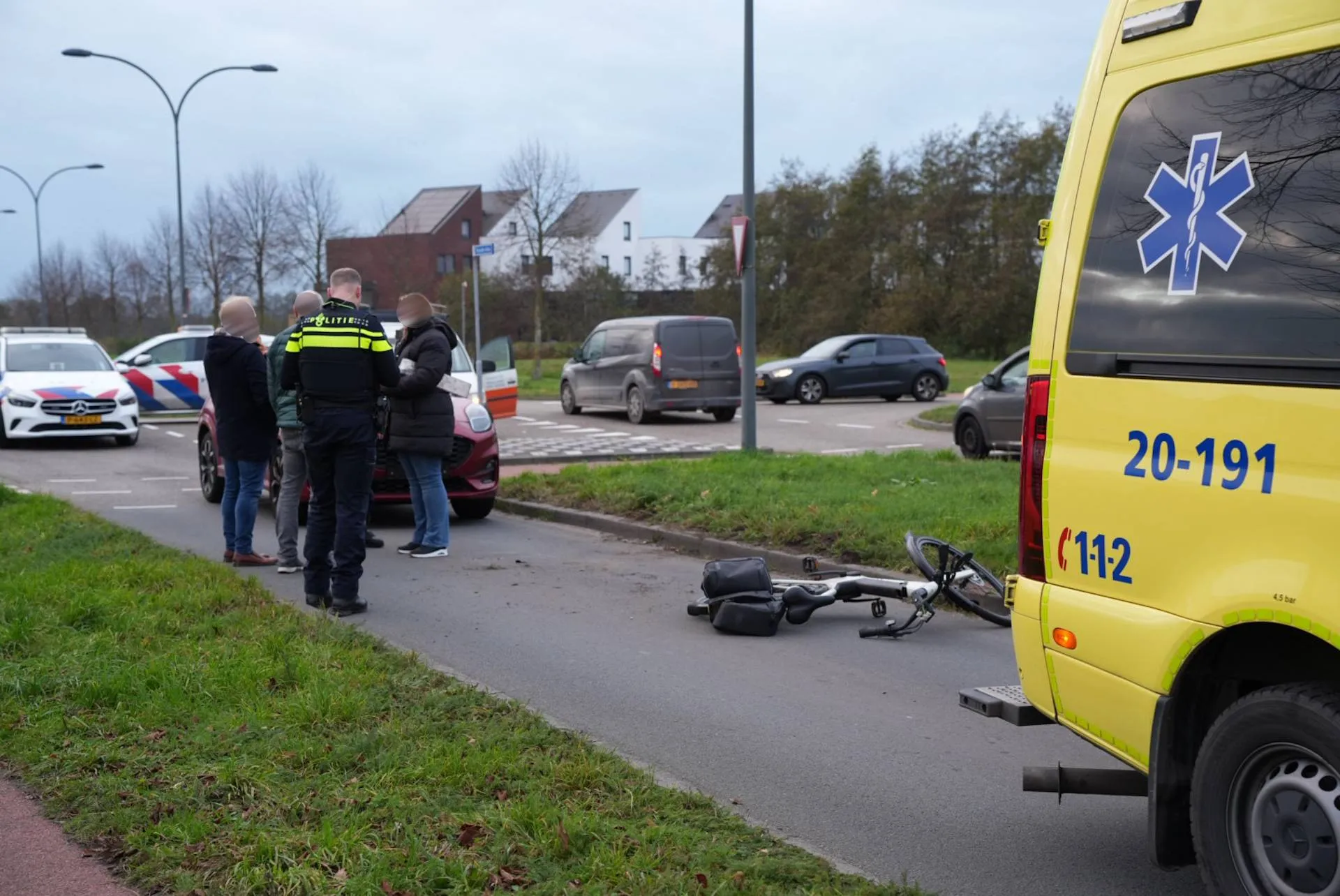 96678356-8bc6-4cc5-ac07-e7750de9bf6b