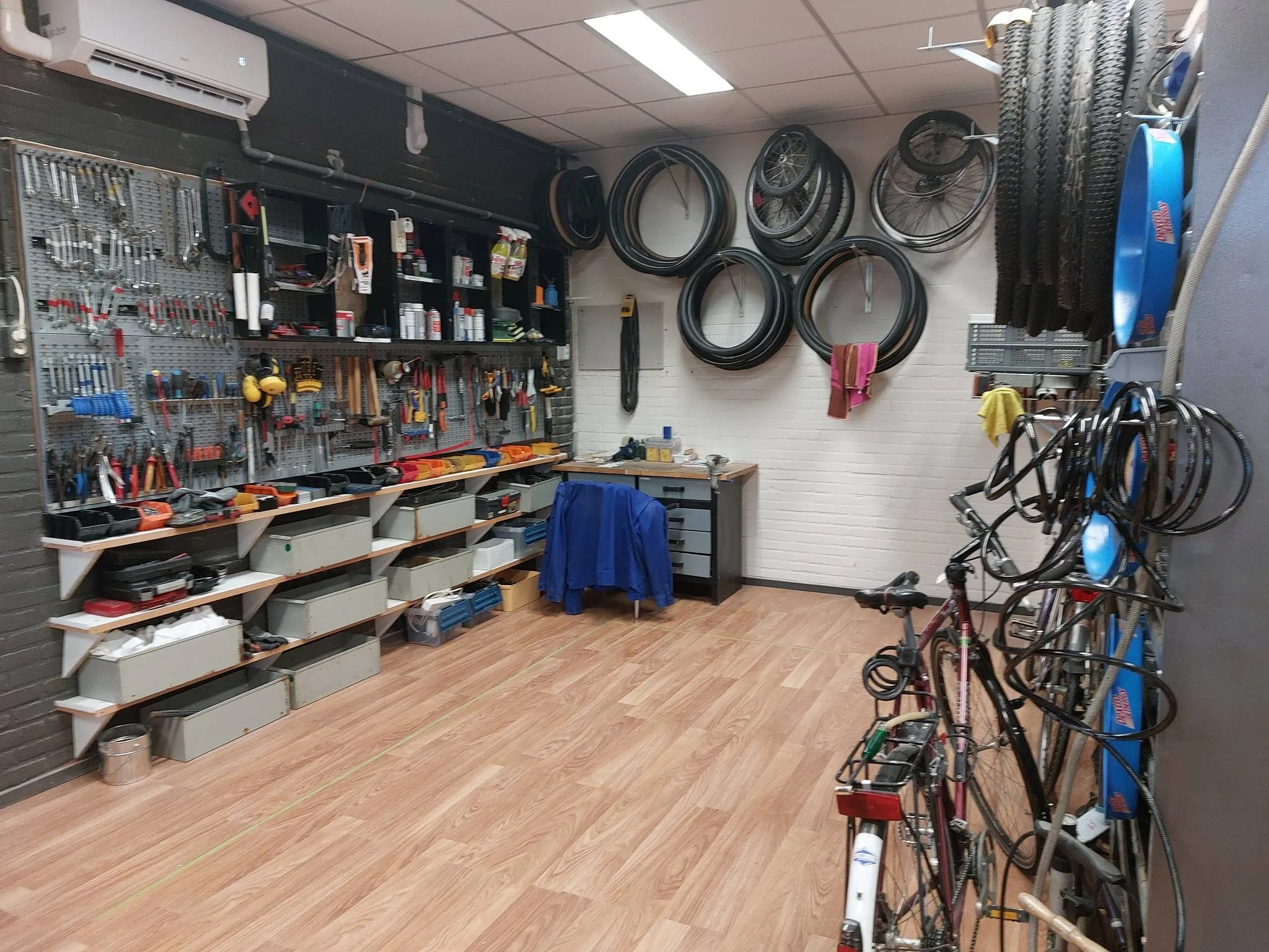 616604113_1320639613435848_6478977308495799808_n (1)