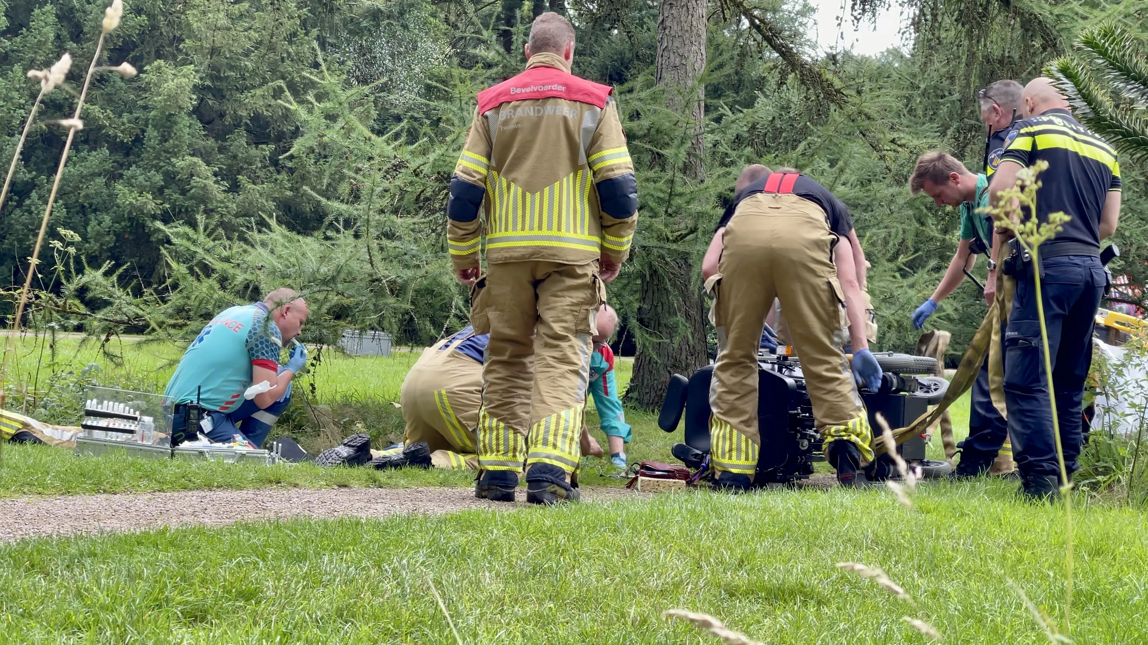 379c4b33 b4e4 4bca 9db2 84d4decec5cd