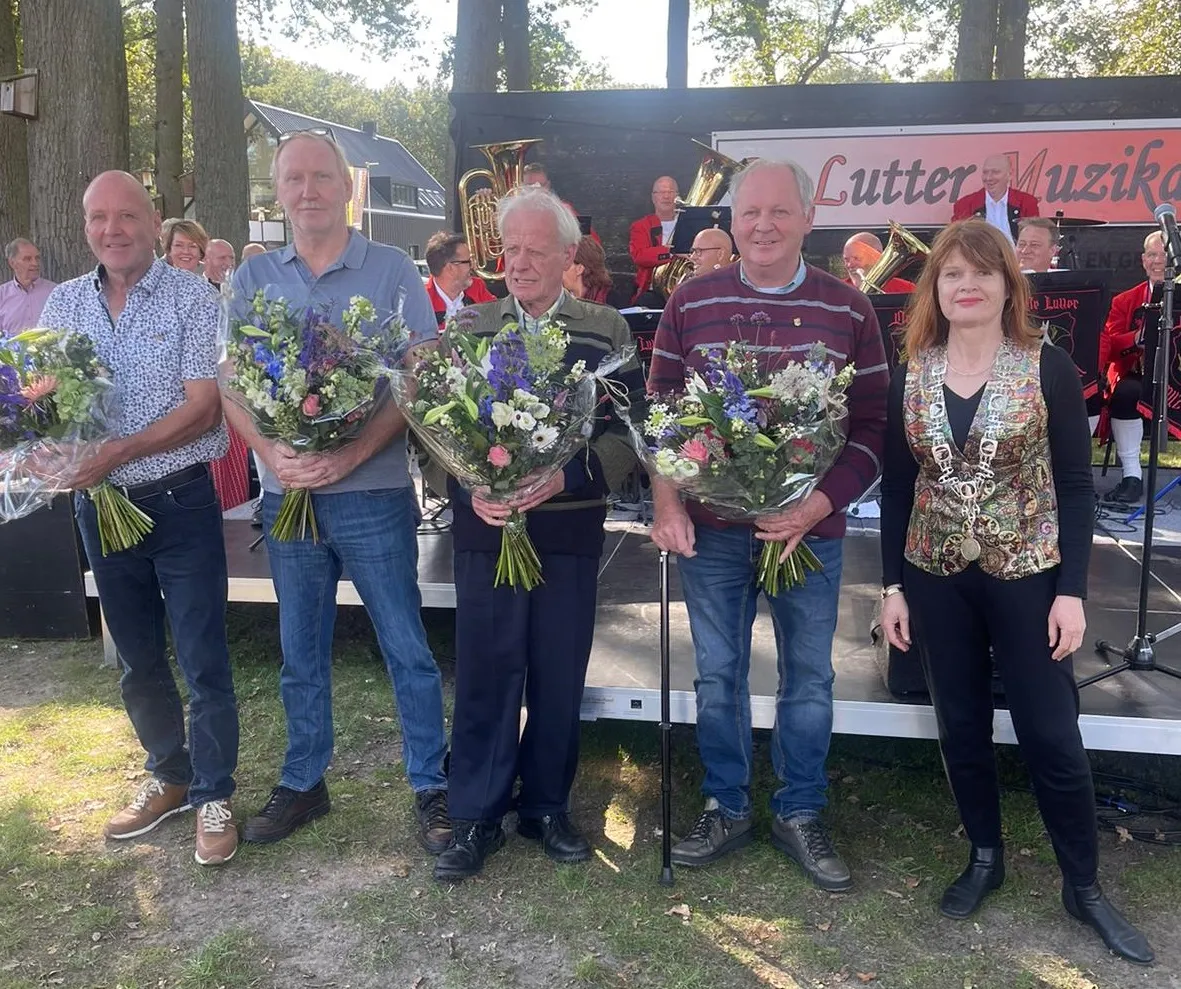 gouden speld heebing