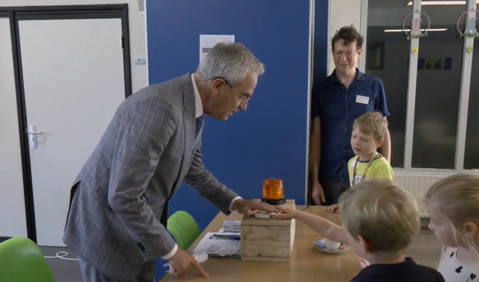 burgemeester stef strous repair cafe beegden