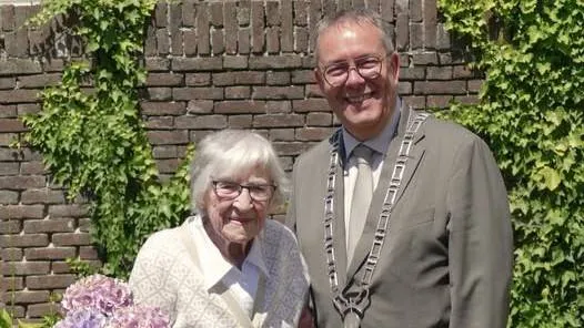 106e verjaardag mevrouw schuren mestrom fb 1