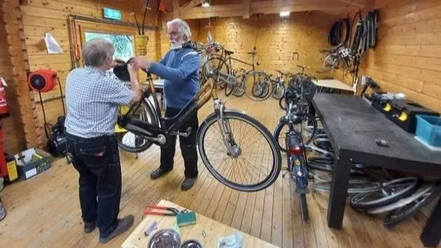 fietsen repareren fb 1