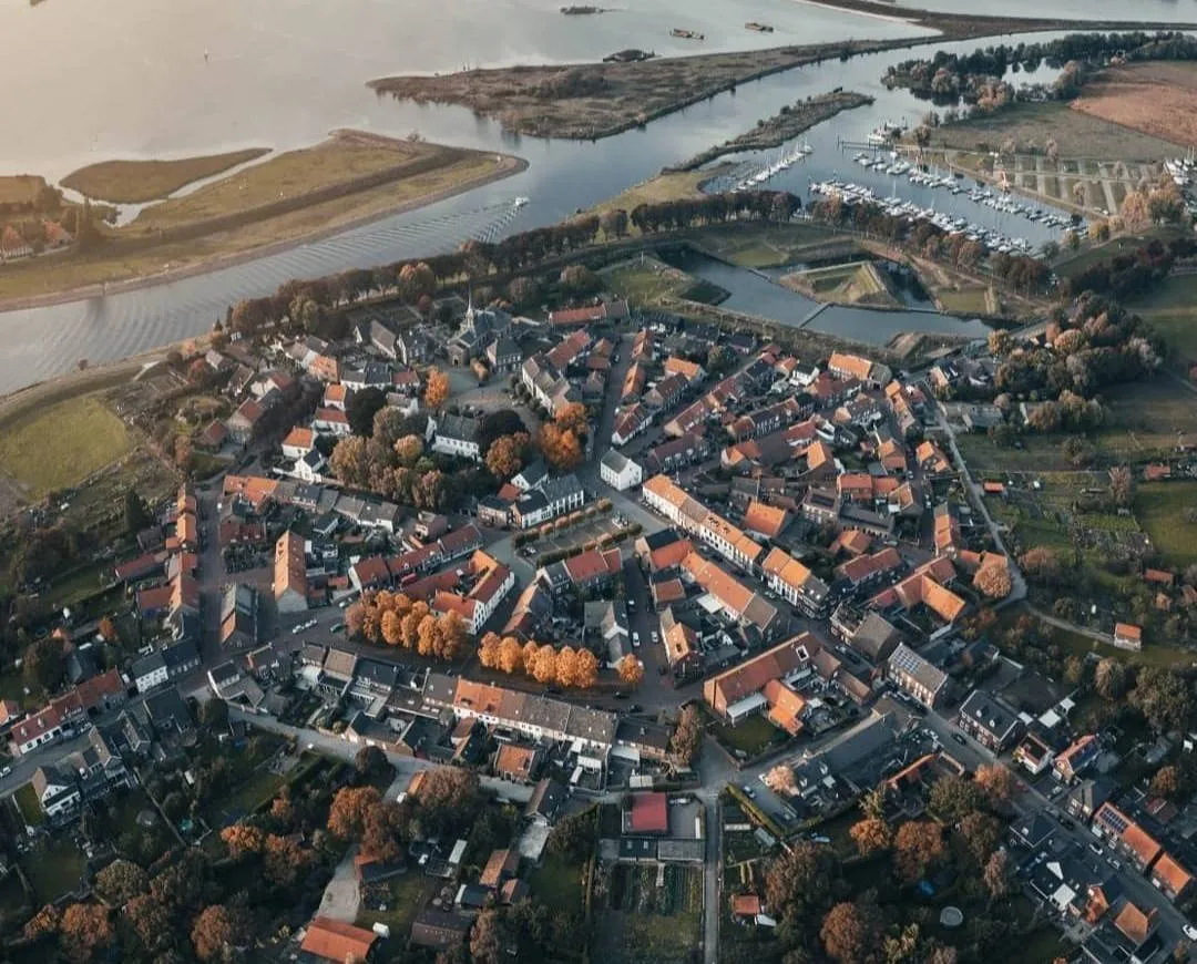 @michielpieters via @HartvanLimburg MvdG  Stevensweert-2