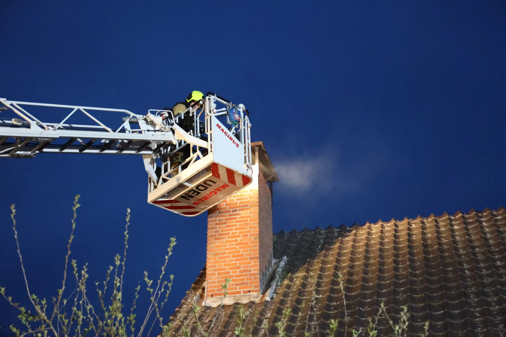 20230408205515 l16a3601