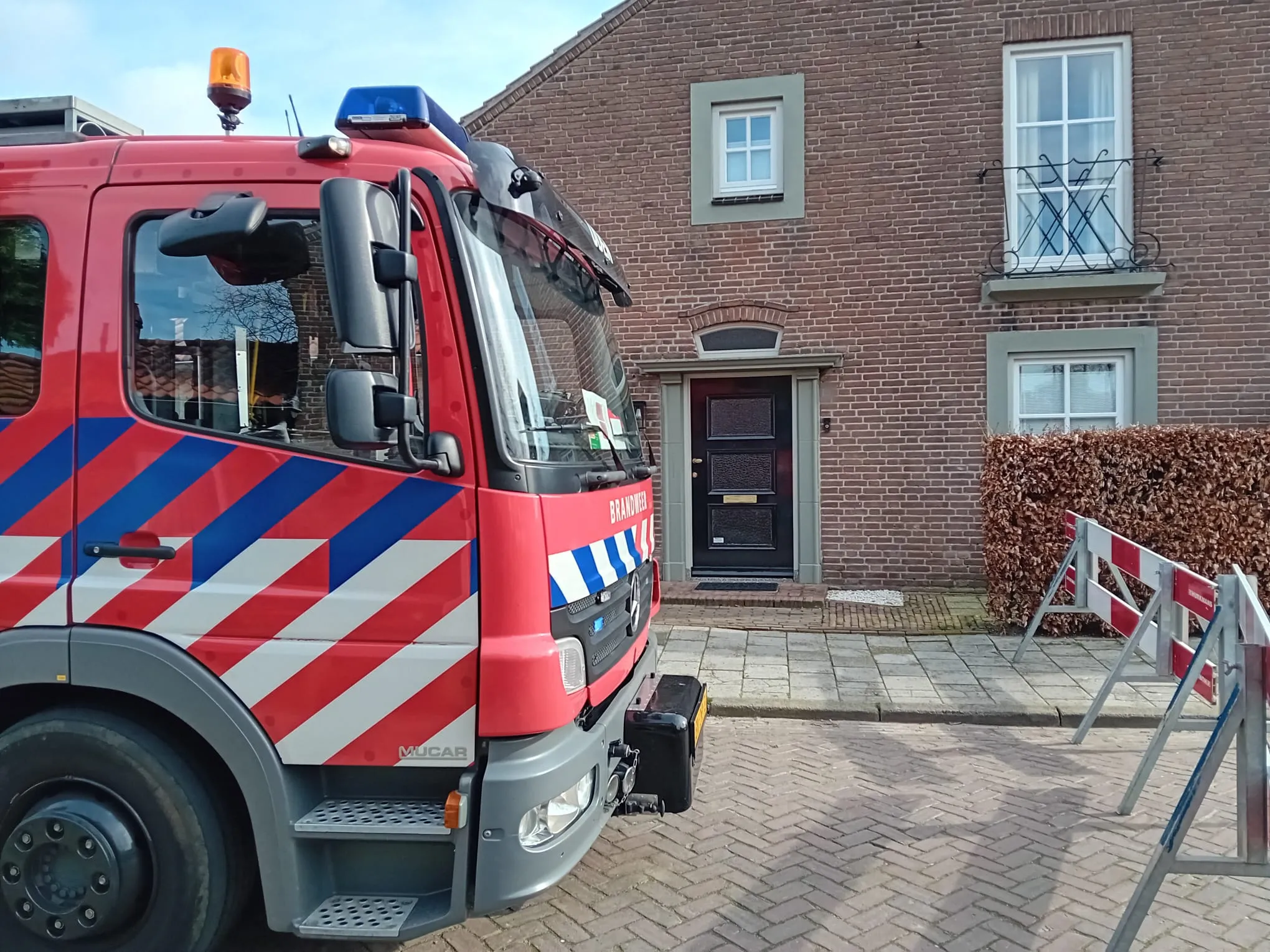 point blur mar042024 113653