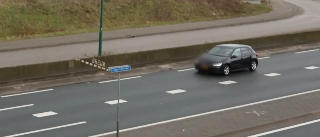 point blur mar152023 200010