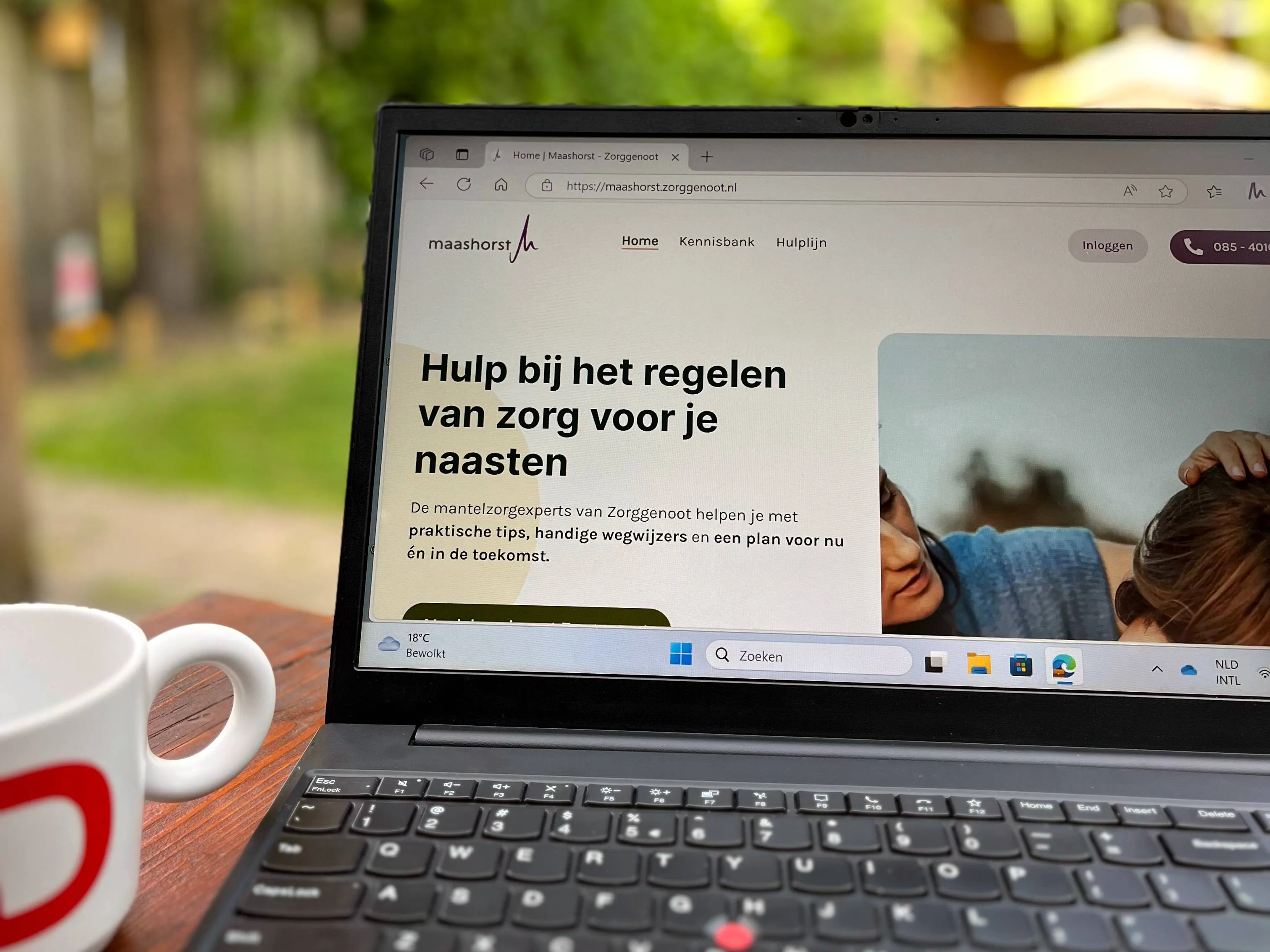20250520 persbericht zorggenoot foto site op laptop