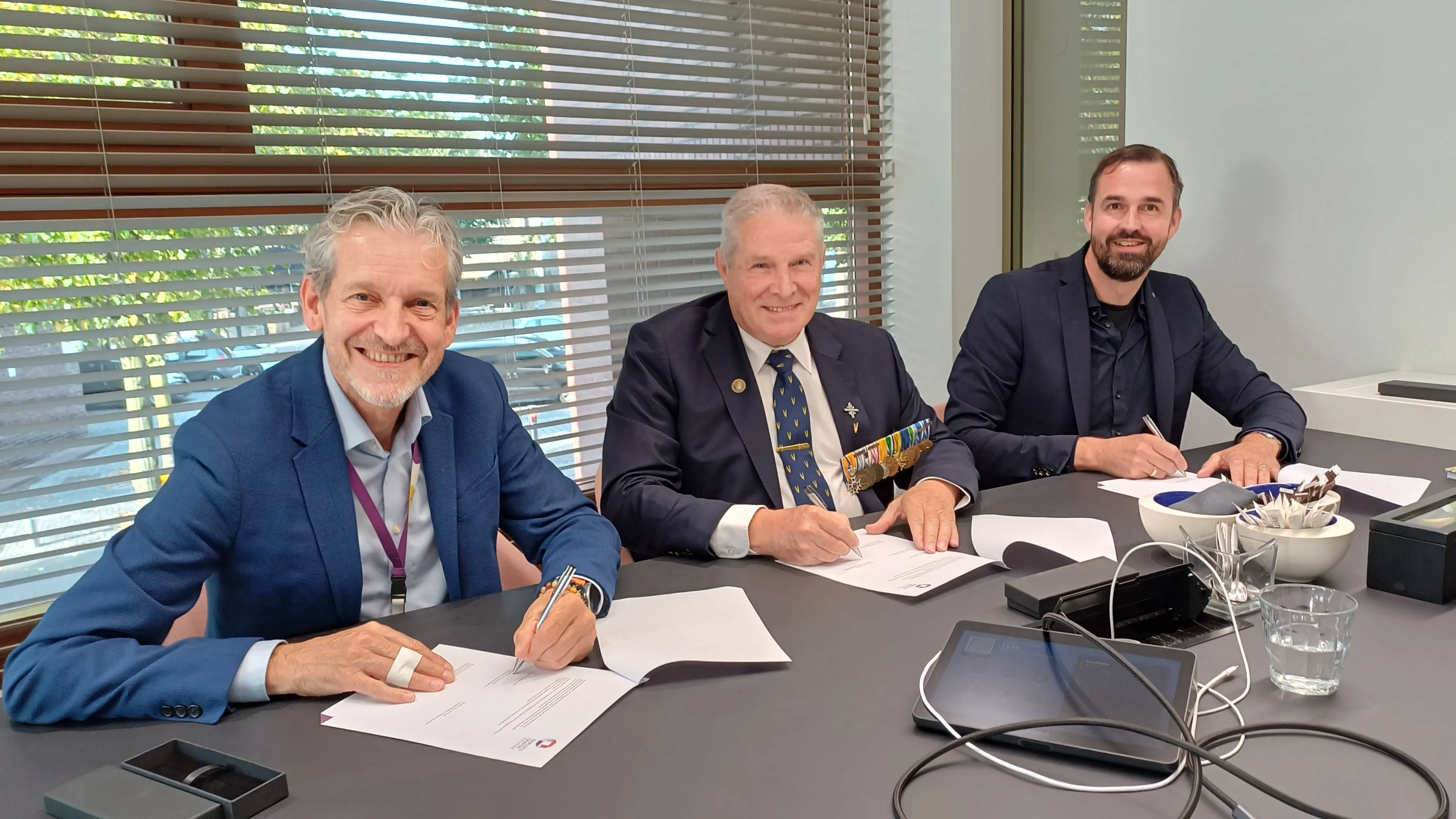 20250930 Installatie consul oorlogsgraven