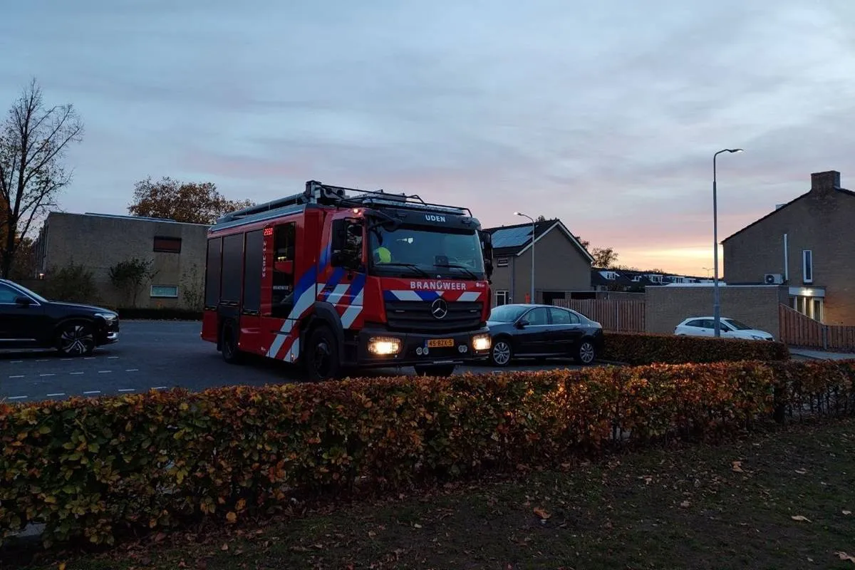 06-11-2025 Buitenbrand Uden 01