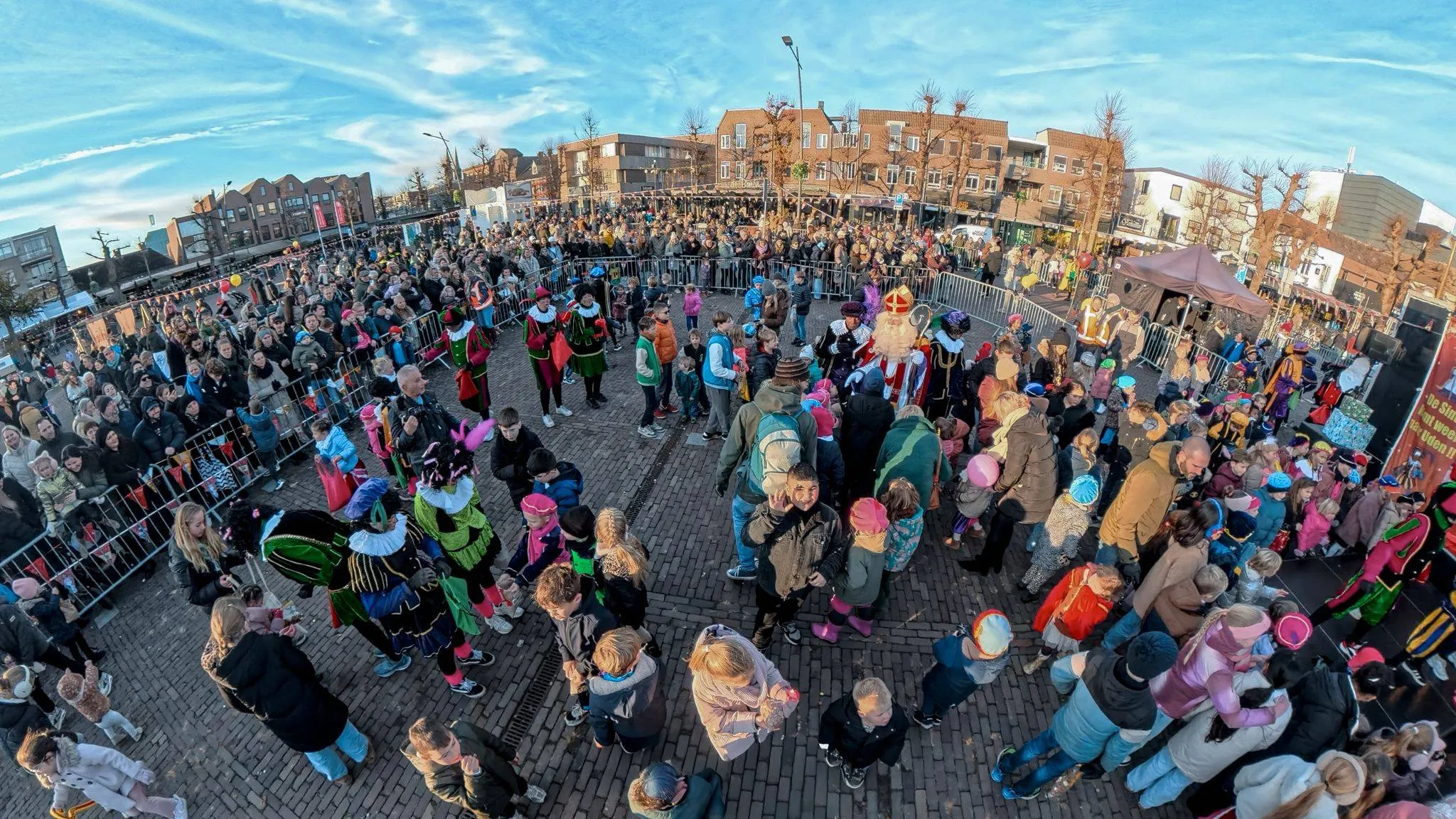 2025-11-22 Intoch Sinterklaas Uden-0