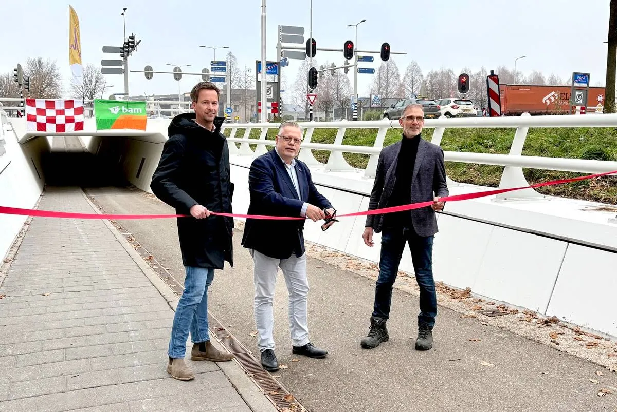 Opening Fietstunnels Velmolenweg