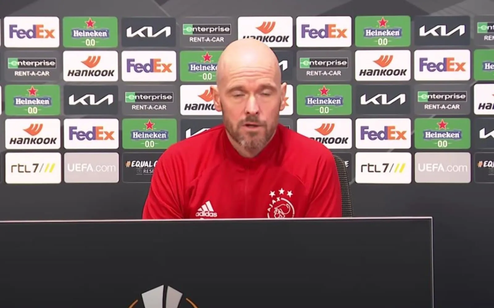 ajax young boys europa league kunstgras probleem