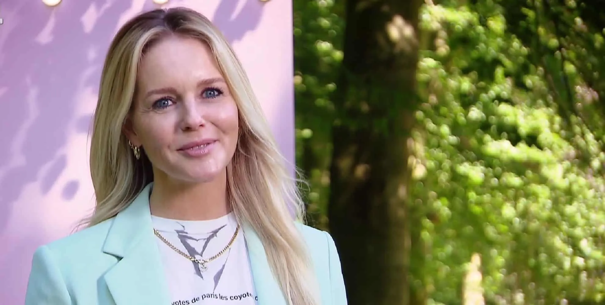 chantal janzen ruilt lichaam met wereldster op foto