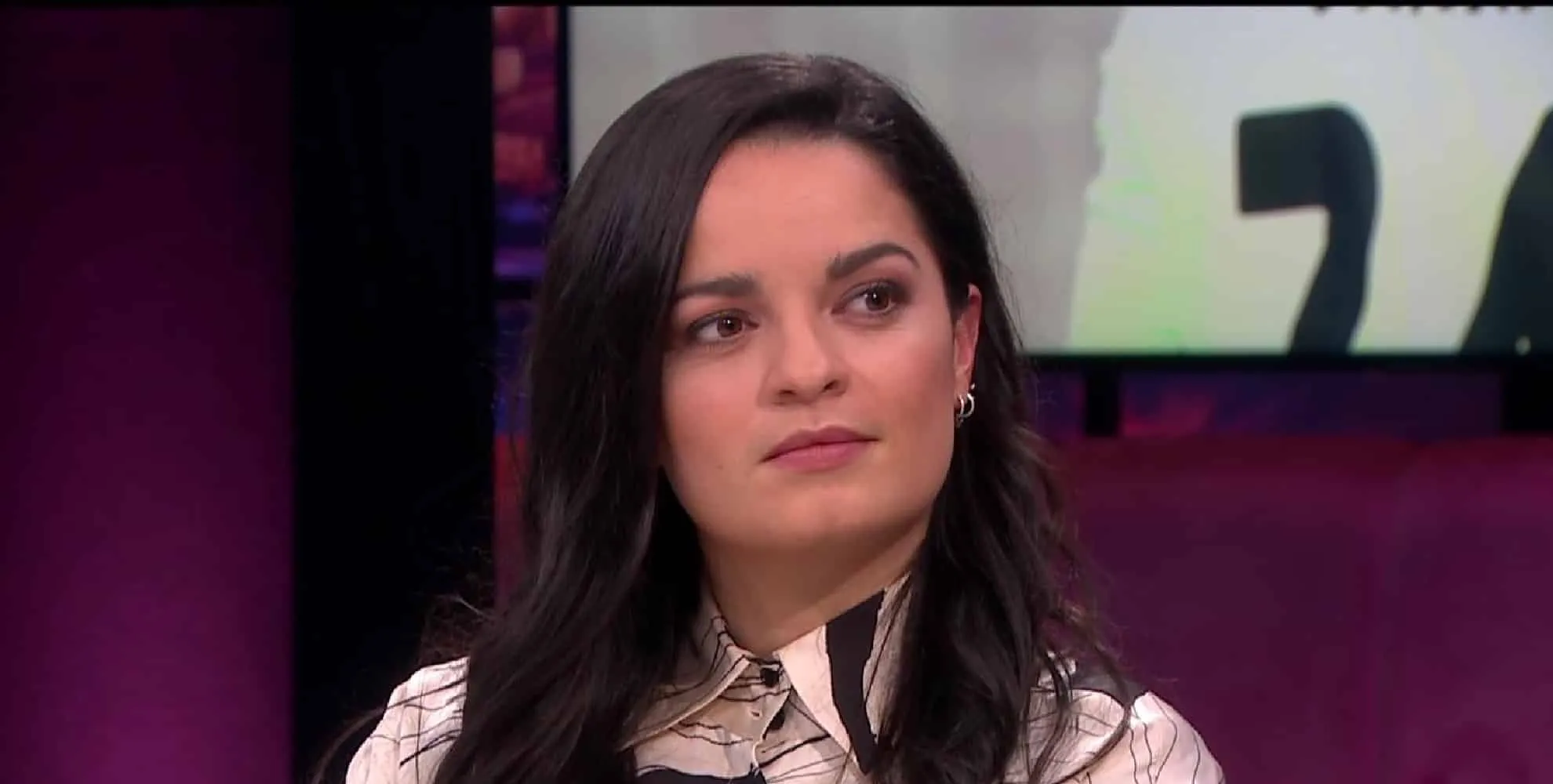 dit is waarom fresia cousino arias de gevaarlijkste kandidaat van nieuw seizoen wie is de mol is
