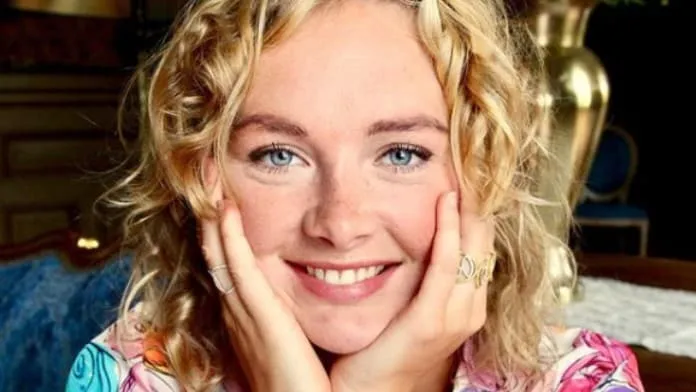 famke louise vriend 1 1