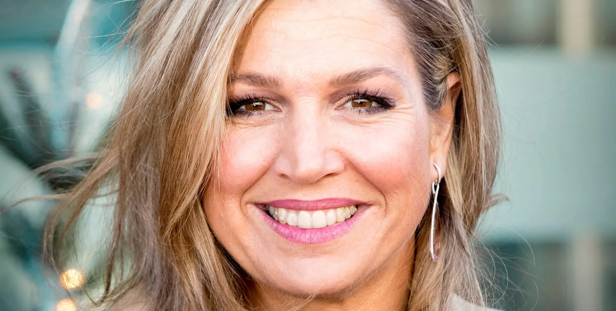 koningin maxima lachend