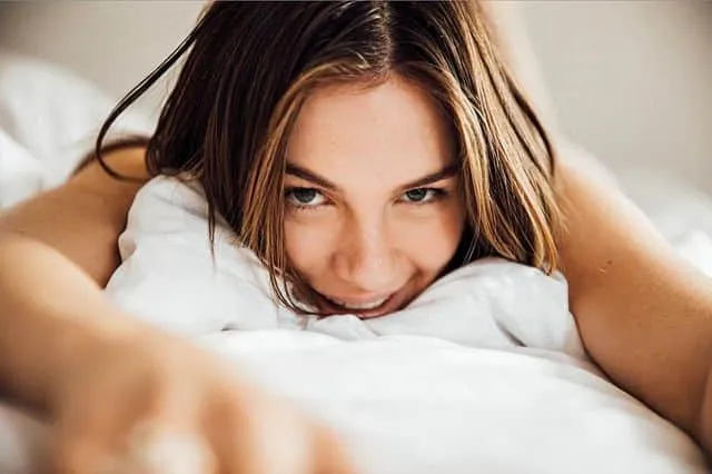 maan in bed