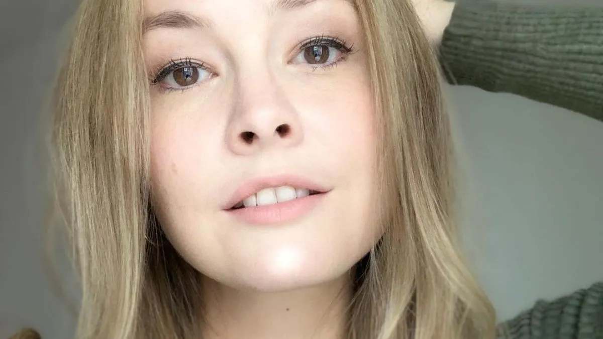 milou rietjens boer zoekt vrouw in handdoekje instagram too much outfits kleding