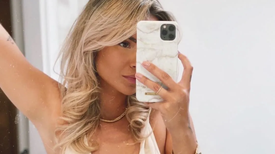 monica geuze selfie
