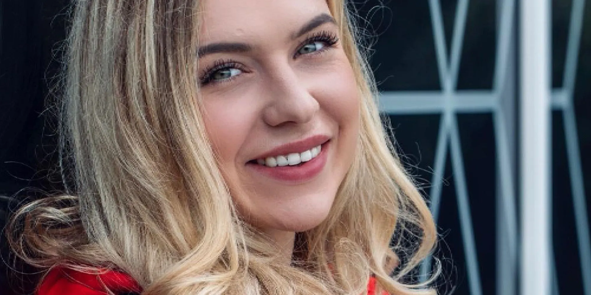 schaatsster joy beune 24 maakt haar enorme fout goed met heerlijke fotos
