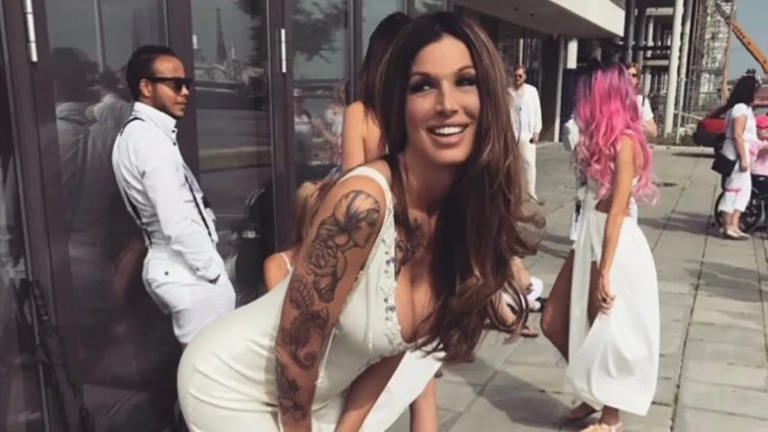 throwback kelly