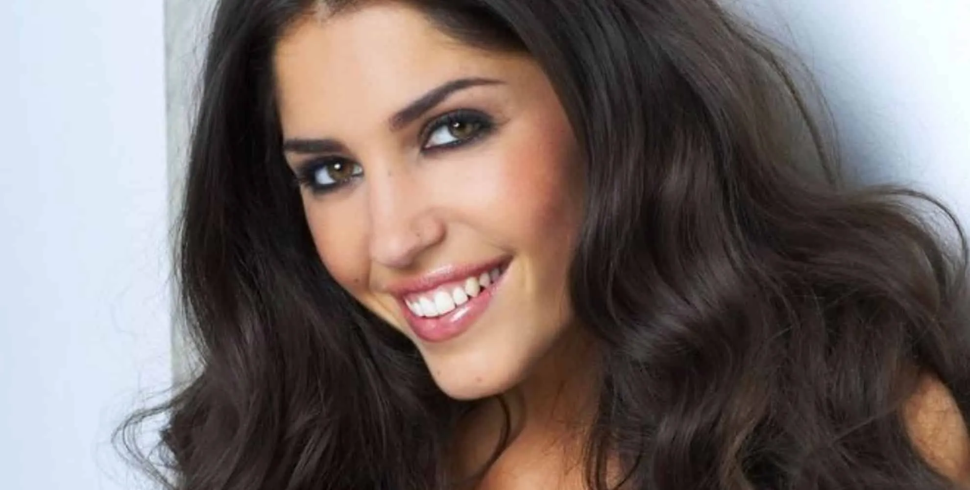 yolanthe cabau van kasbergen geel pakje