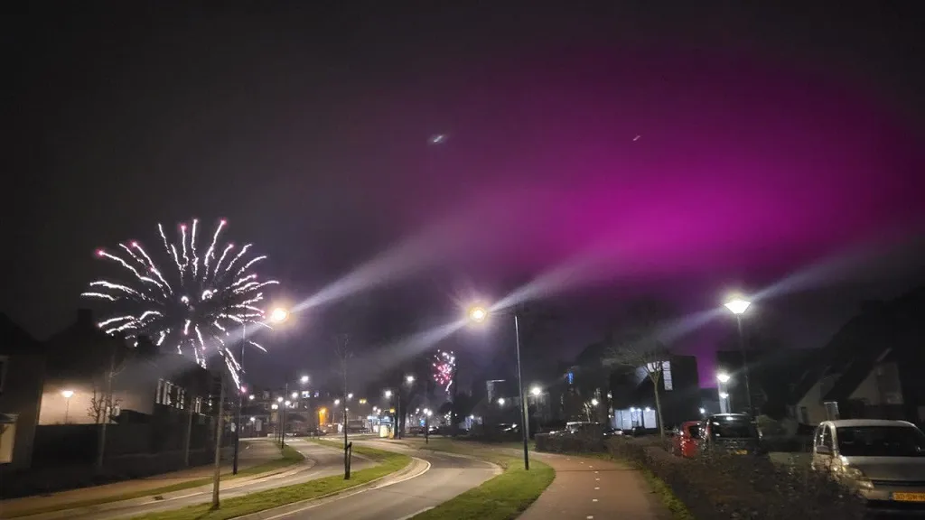 01 01 2023 paarse gloed 05