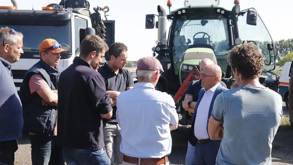 04 07 2022 boeren in gesprek met burgemeester 01