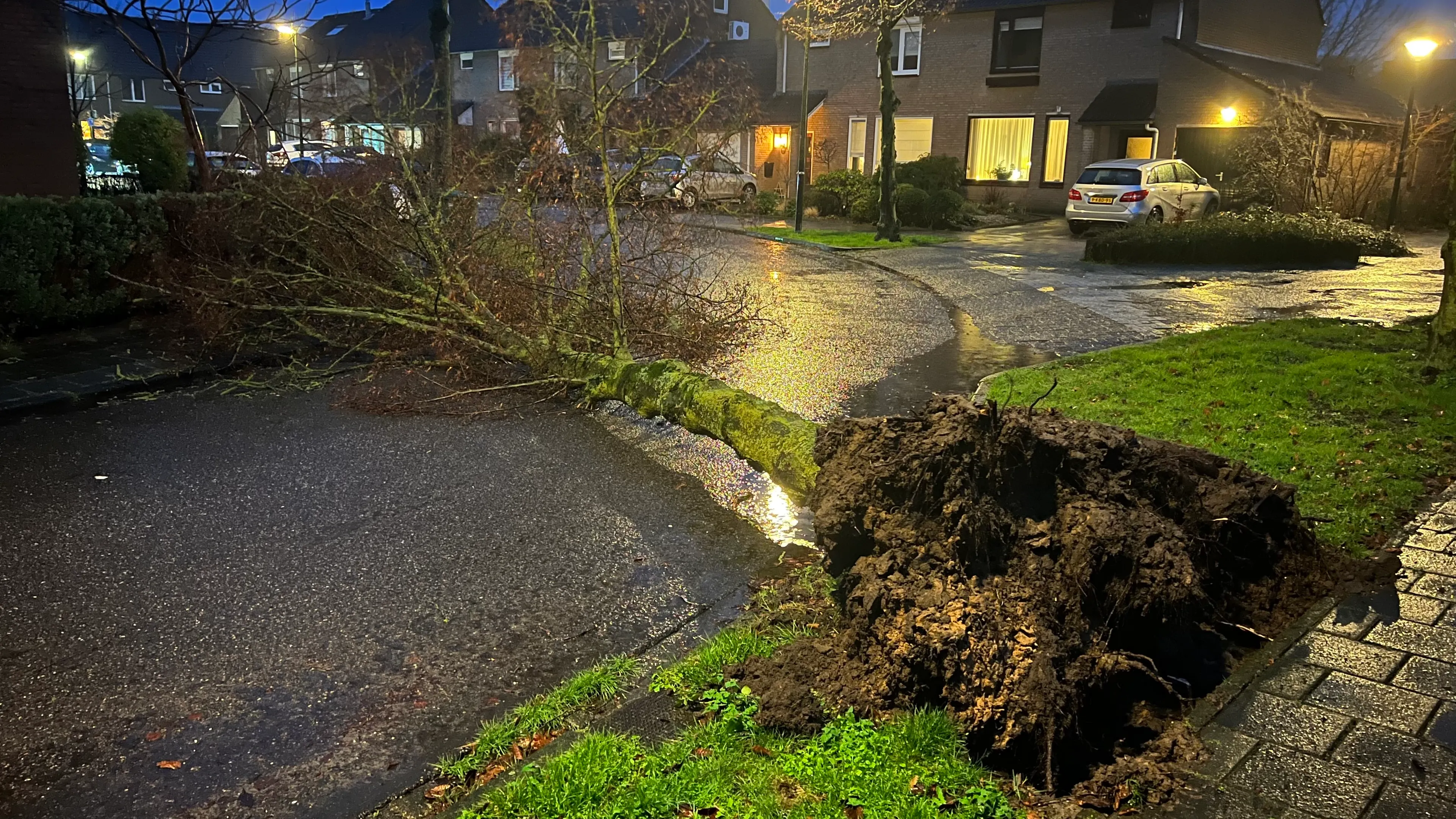 06 02 2022 stormschade veghel 01