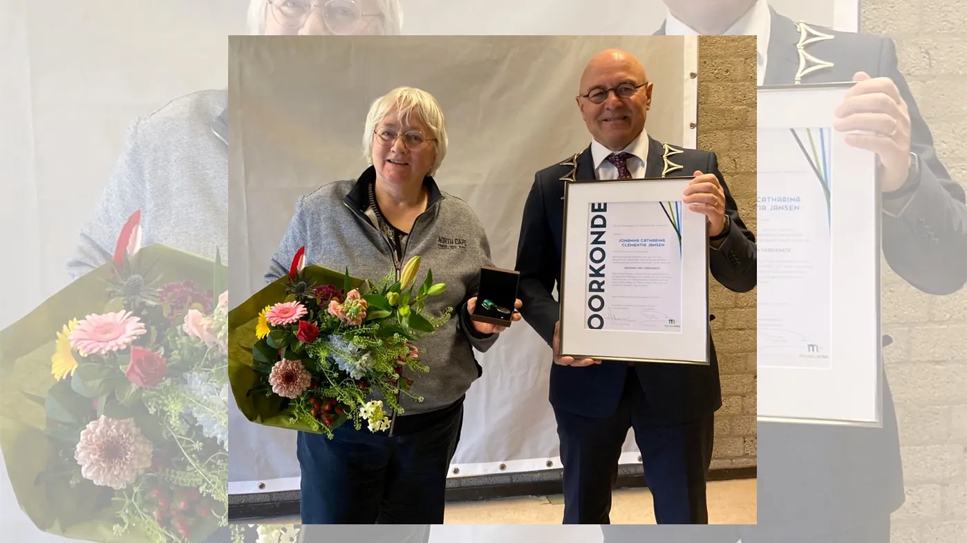 06 04 2022 penning van verdienste annie jansen