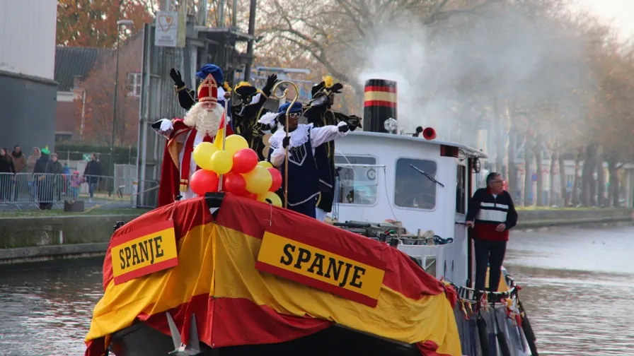 14 11 2021 intocht sinterklaas in veghel 01