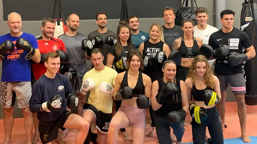 15 01 2022 deelnemers fight cancer night 2022