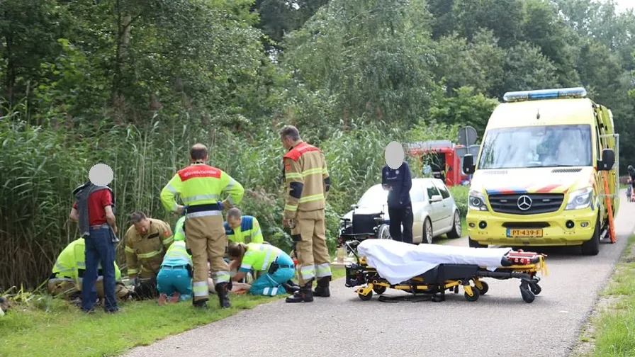 20 08 2021 vrouw in sloot 01